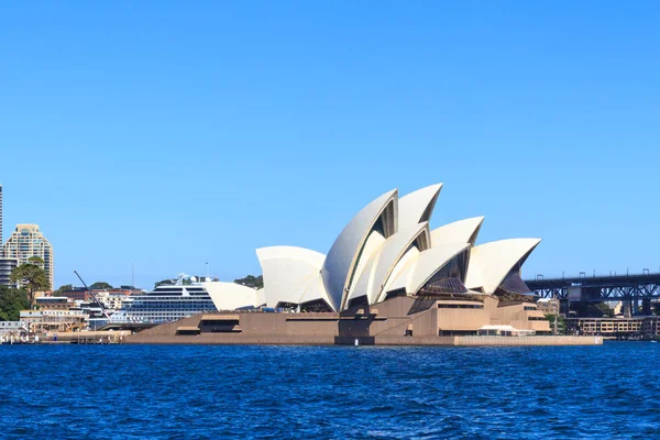 View of the Opera House from the Manly ferry — Stock Photo, Image