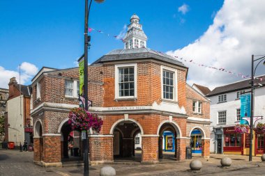 The Cornmarket building on High Street clipart