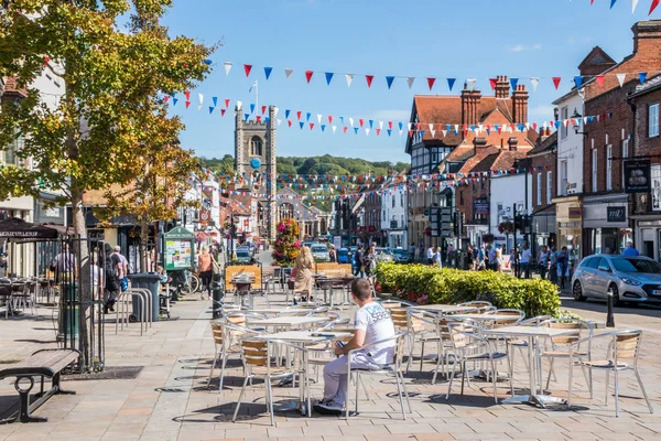 Pedestrianised zone in the town centre. — Stock Photo, Image