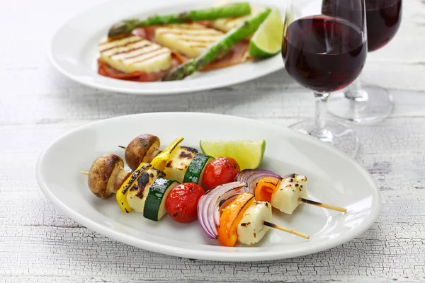 Halloumi Kaas Groenten Spiesjes Kebab Gezonde Vegetarische Schotel — Stockfoto