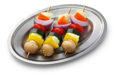 Hellim peynirli sebze kebabı malzemeler, sağlıklı vejetaryen yemek şişleri