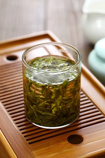 龍井茶 中国の有名な緑茶 — ストック写真