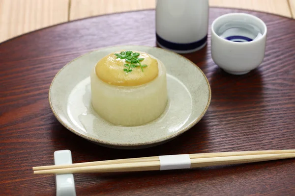 Furofuki Daikon Sjuda Japansk Rättika Serveras Med Miso Sauce Vegetariska — Stockfoto