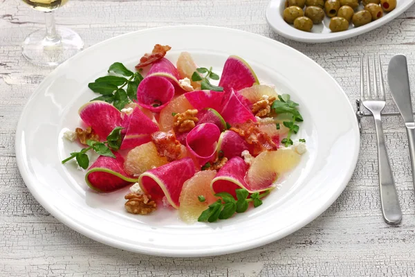Hausgemachter Salat Mit Rettich Wassermelonen — Stockfoto