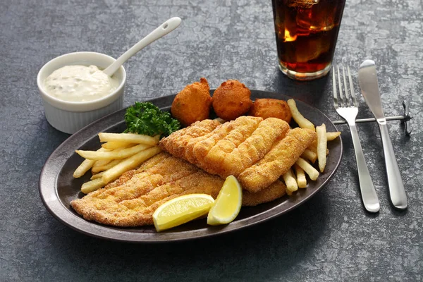 Assiette Poisson Frit Sud Cuisine Américaine — Photo