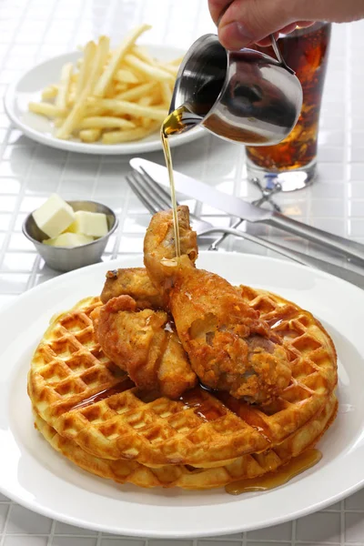 Pollo Fritto Waffle Cibo Americano — Foto Stock