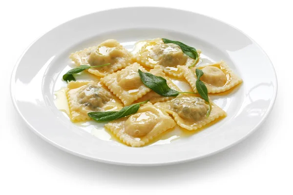 Hemgjord Ravioli Pasta Med Salvia Smörsås Italiensk Mat — Stockfoto
