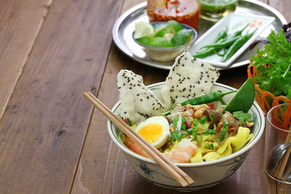 Homemade Quang Vietnamese Rice Noodle Cuisine — Stock Photo, Image