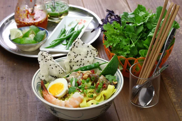 Homemade Quang Vietnamese Rice Noodle Cuisine — Stock Photo, Image