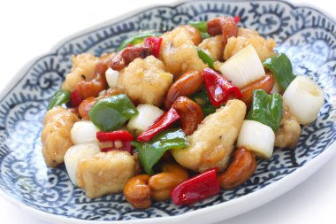 ev yapımı kaju tavuk , çin gıda beyaz arka plan izole