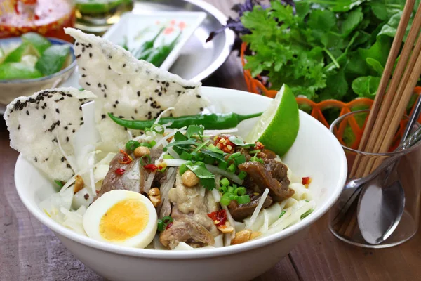 Homemade Quang Noodle Vietnamese Cuisine — Stock Photo, Image