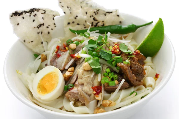 Homemade Quang Noodle Vietnamese Cuisine — Stock Photo, Image