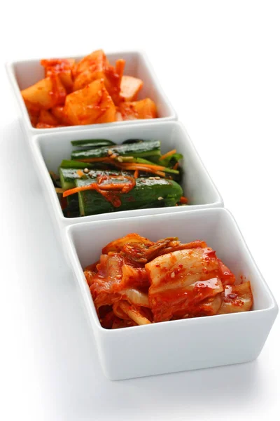 Kimchi Aliment Coréen Isolé Sur Fond Blanc — Photo