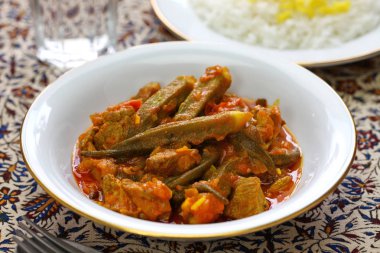 khoresh bamieh, İran bamya güveç