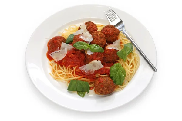 意大利肉丸面食孤立在白色背景 — 图库照片