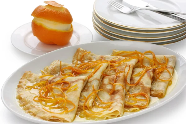 Hausgemachte Crêpes Suzette Französisch Orange Crepe Dessert Isoliert Auf Weißem — Stockfoto