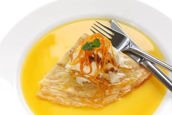 Crepes Caseiros Suzette Sobremesa Crepe Laranja Francês Isolado Fundo Branco — Fotografia de Stock