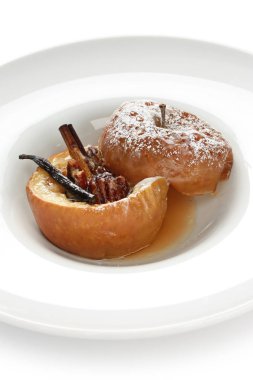 Ev yapımı elma beyaz arka planda izole