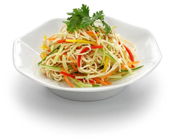Salade Nouilles Tofu Réfrigérée Garnie Sauce Cuisine Chinoise Végétalienne Apéritif — Photo