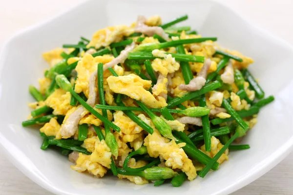 Roergebakken Bloeiende Knoflook Bieslook Met Eieren Chinese Keuken — Stockfoto