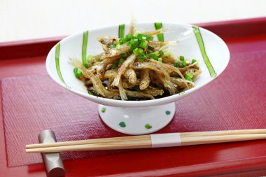 Kızarmış beyaz yem, Japon usulü.