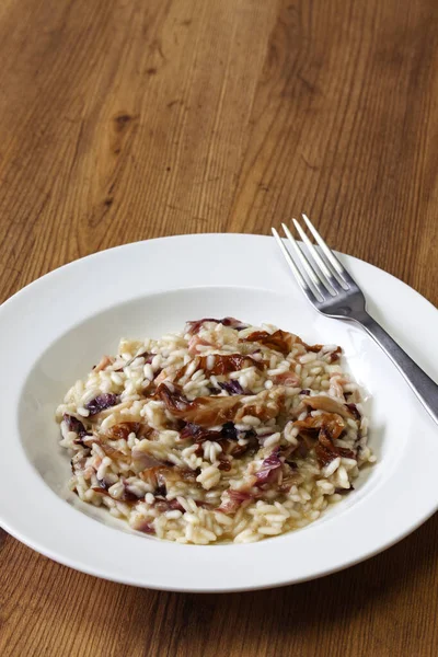 Radicchio Risotto Italská Kuchyně — Stock fotografie