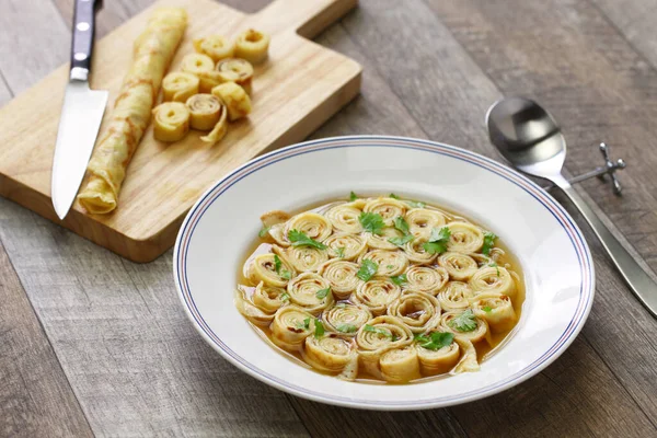 Austrian and south germany sliced pancake soup, frittatensuppe, pfannkuchensuppe — Stock Image Austrian South Germany Sliced Pancake Soup Frittatensuppe Pfannkuchensuppe Stock Picture