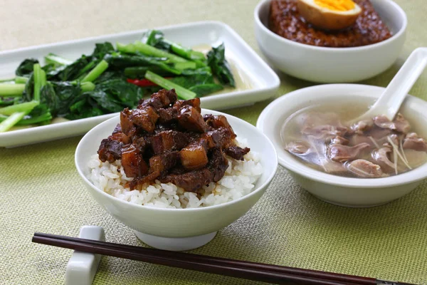 Cozinha Caseira Taiwanesa Arroz Porco Refogado Sopa Moela Frango Tofu — Fotografia de Stock