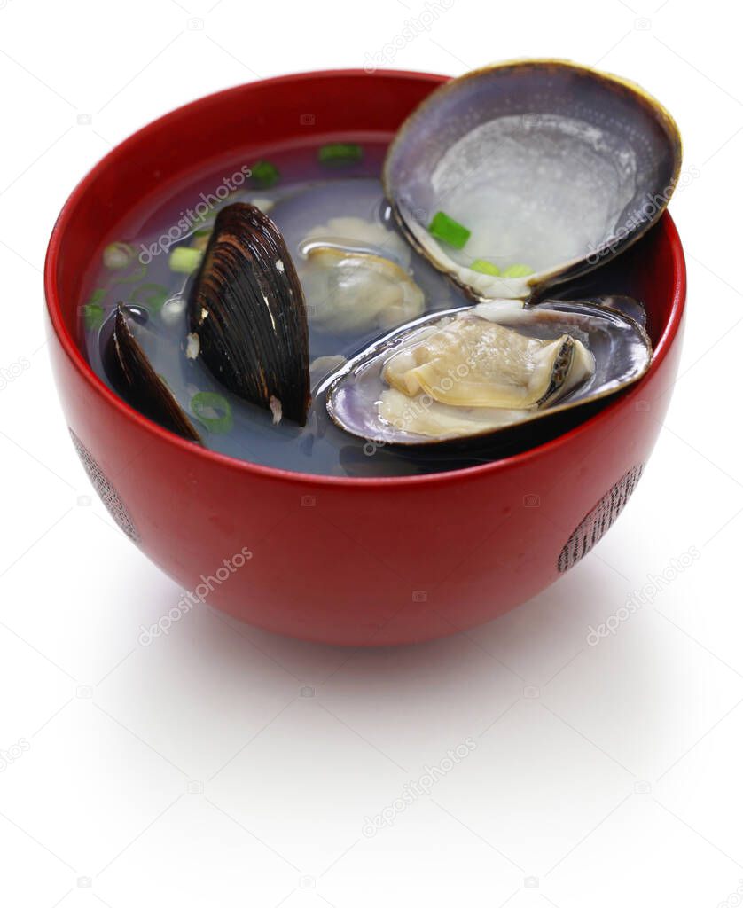 ooshijimi jiru, big size japanese basket clams soup, japanese cuisine