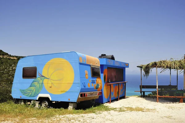 Caravan Selling Fresh Orange Juice Seaside Greece — Stock Photo, Image