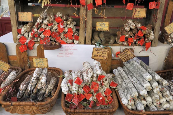 Diferentes Variedades Saucisson Puesto Mercado Francés Tenga Cuenta Que Las — Foto de Stock