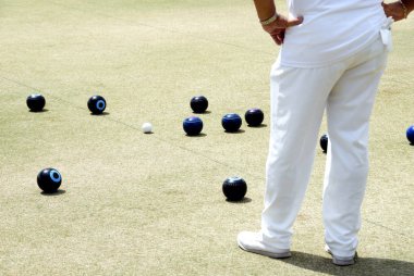 Wudinna, Avustralya - 02 Şubat 2018: insanlar bir bowling Alanı Avustralya üzerinde oynarken kase