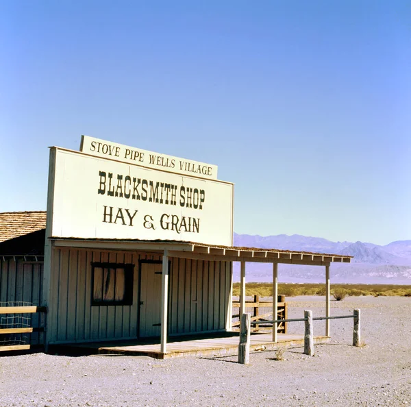 Stovepipe Wells United States America March 2016 Stovepipe Wells Blacksmith — стоковое фото