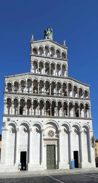 San Michele Foro Medeltidskyrka Lucca Detta Milstolpe Toscana Italien — Stockfoto