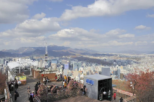 Seoul Südkorea November 2015 Tausende Von Bunten Liebesschlössern Einem Aussichtspunkt — Stockfoto