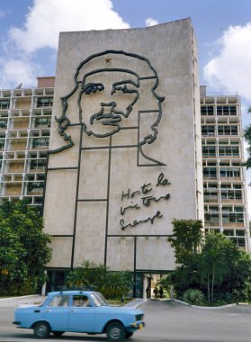 Havana, Küba'da - 05,2016 olabilir: Görüntü, Che Guevara, Havana, Küba'da Devrim Meydanı'nda hükümet üzerinde