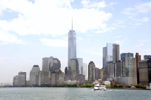 Şehir Merkezindeki Manhattan Staten Island Gördün Feribot Ile Yeni Dünya — Stok fotoğraf