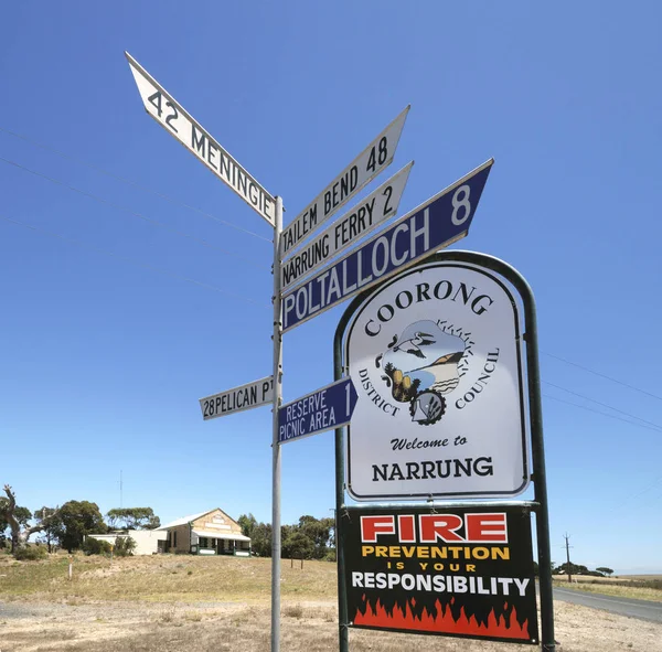 Erzählung Australien Januar 2017 Verkehrsschilder Ortseingang Mit Einem Schild Mit — Stockfoto