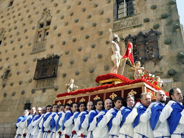 Salamanca España Abril 2012 Grupo Portadores Llamados Costaleros Llevando Una —  Fotos de Stock