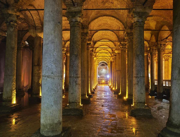 Colonnade Perspective Subterranean Basilica Cistern Also Known Yerebatan Sarnici Istanbul — Stock Photo, Image