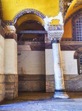 Istanbul, Türkiye - 10 Temmuz 2018. Ayasofya Camii NEF Güney Galeri detay.