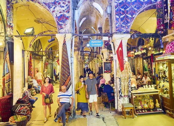 Istanbul Turkiet Juli 2018 Asiatic Turister Passager Den Kapali Carsi — Stockfoto