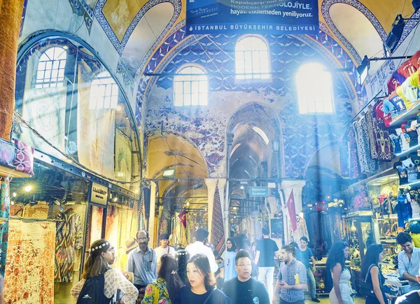 Стамбул Туреччина Липня 2018 Громадян Туристів Галереях Вапняних Капали Carsi — стокове фото