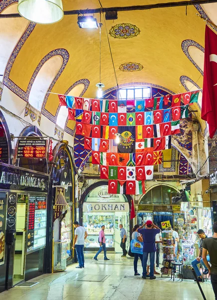 Istambul Turquia Julho 2018 Bandeiras Nas Passagens Kapali Carsi Grande — Fotografia de Stock