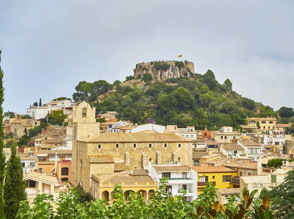 贝古尔的历史处所与贝古尔城堡的背景 Begur Girona Costa Brava Catalonia 西班牙 — 图库照片