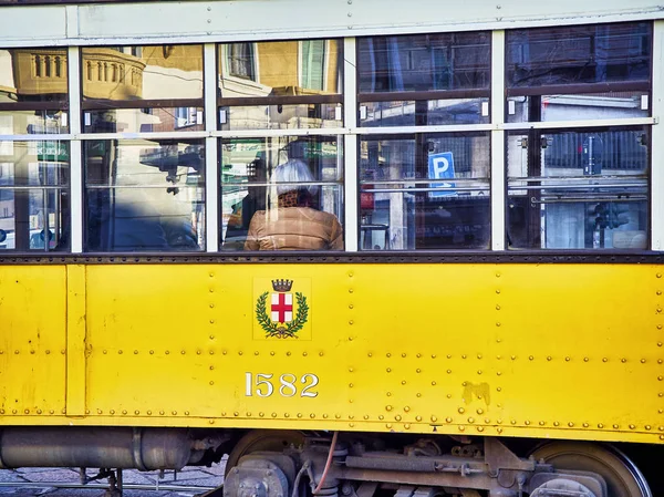 Milan Italy December 2018 Tram Transporting Citizens Milan Lombardy Italy — Stock Photo, Image