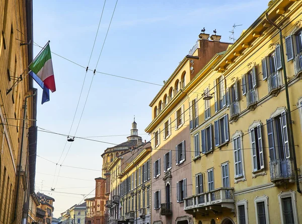 Calle Corso Magenta Con Cúpula Basílica Santa Maria Delle Grazie — Foto de Stock