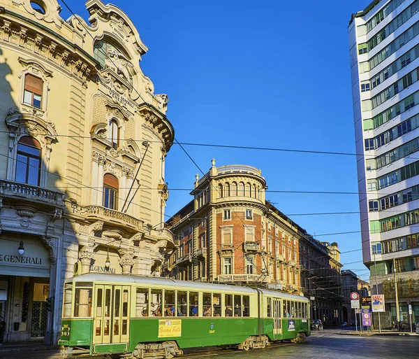 Torino Dicembre 2018 Tram Che Attraversa Cernaia Pietro Micca Vista — Foto Stock