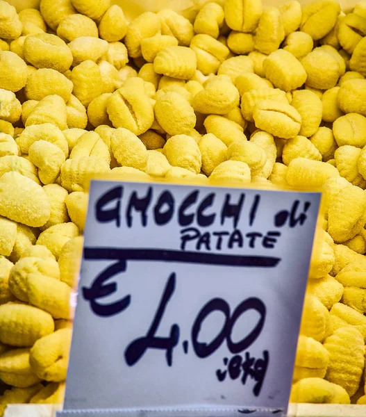 Gnocchi Palate Casero Venta Una Tienda Pastas Frescas Típicas Tradición —  Fotos de Stock