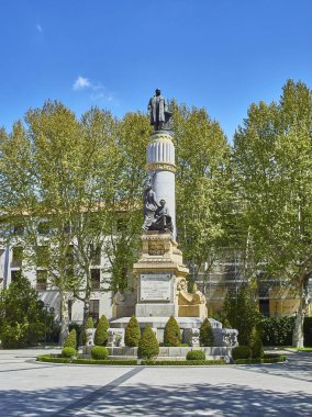 Ispanyol Senatosu 'nun temel cephesi. Madrid, Ispanya.